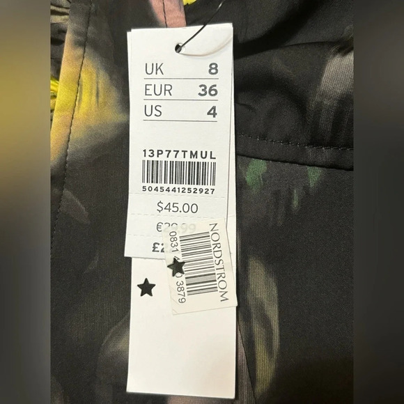 Top shop floral crop top size 4, NWT - Picture 5 of 6